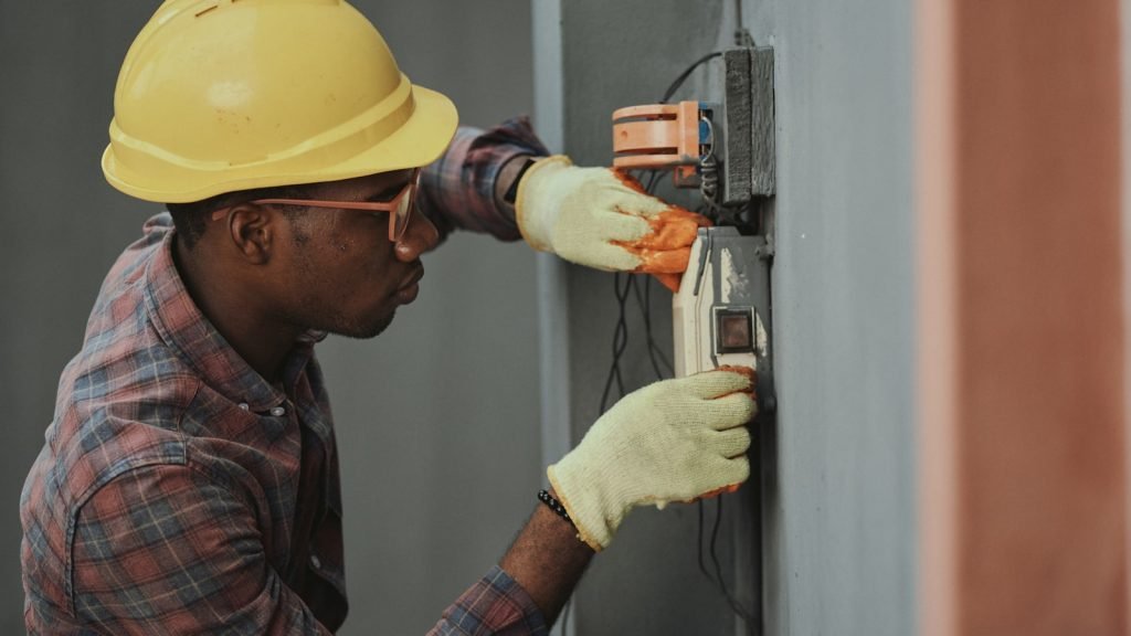 Local SEO checklist for HVAC and roofing on Google Maps